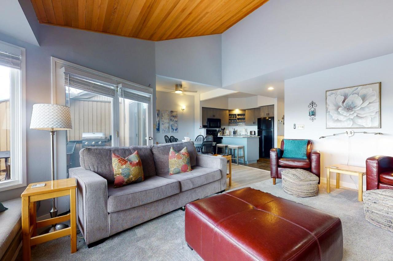 Riverside R&R Redmond Extérieur photo